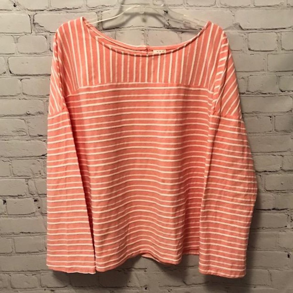 Peach & White Button Back Top